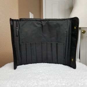 Travel bag for brushes